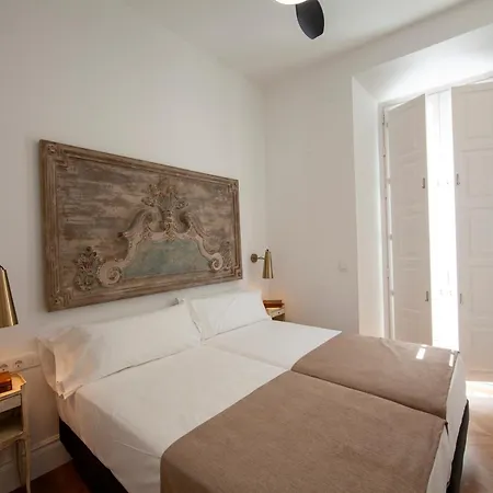 Pries Homes - Little Lotus Apartment Malaga