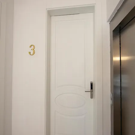 Pries Homes - Little Lotus Apartment
