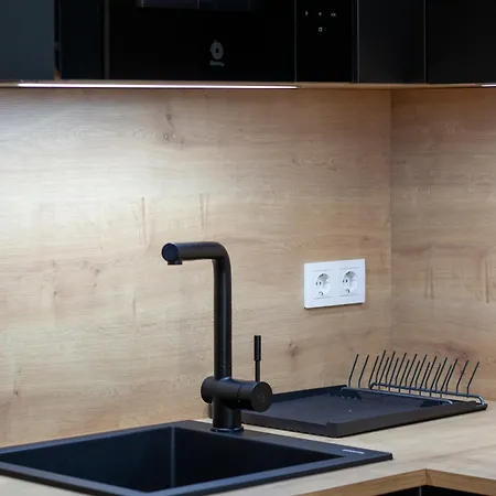 Pries Homes - Little Lotus Apartment *